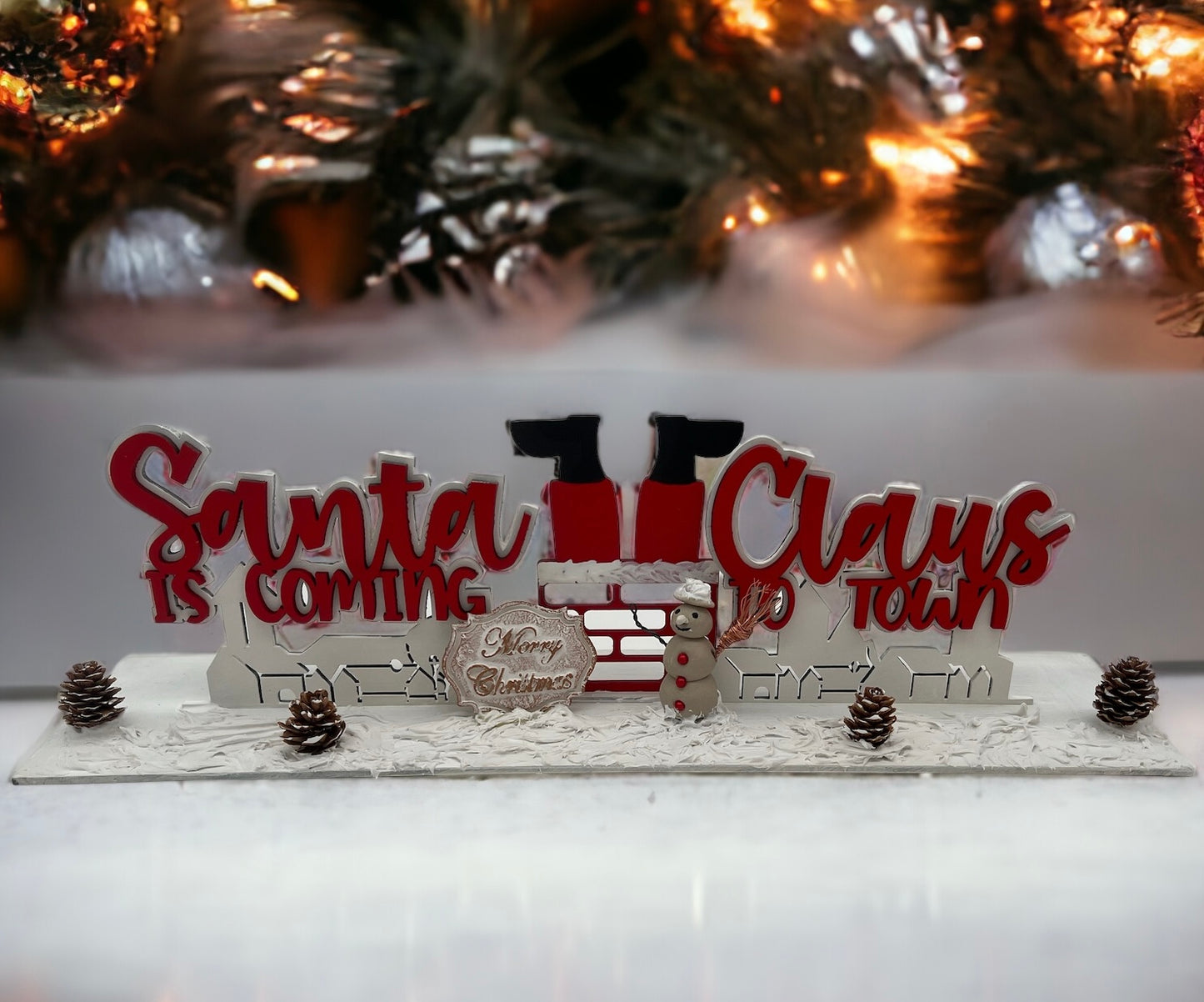 Festliche handgefertigte Weihnachtstischdekoration